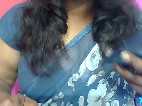 Snapshot of radhatelugu chatting on 02-12-26, 06:47 radhatelugu online show from 02-12-26, 06:47