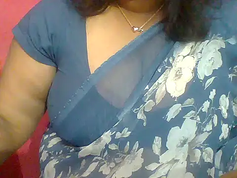 Snapshot of radhatelugu chatting on 02-14-26, 06:04 radhatelugu online show from 02-14-26, 06:04