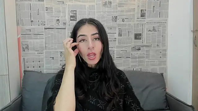 Mhelanny2 online show from 01-12-25, 03:03