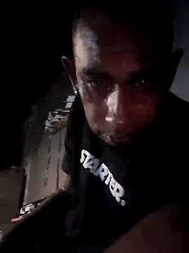 Snapshot of Dillon455669 chatting on 03-16-25, 05:50 Dillon455669 online show from 03-16-25, 05:50