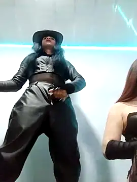 Snapshot of latintransbigcum chatting on 09-28-25, 04:12 latintransbigcum online show from 09-28-25, 04:12