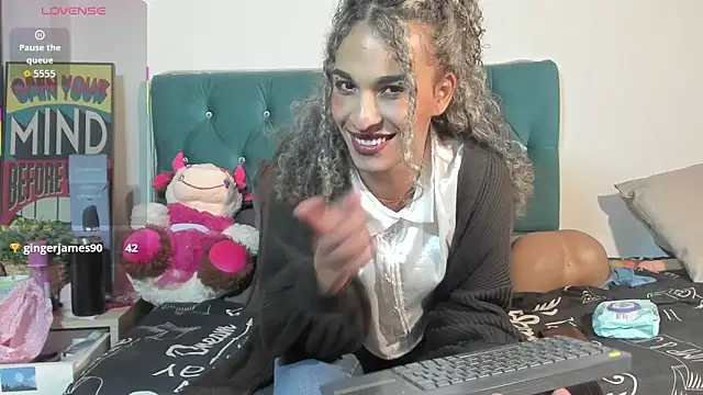 StefanyMiler online show from 06-11-26, 02:00