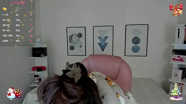 Snapshot of cristal__hot_1 chatting on 12-10-24, 04:02 cristal hot 1 online show from 12-10-24, 04:02