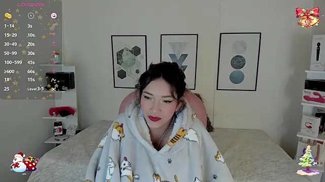 Snapshot of cristal__hot_1 chatting on 12-14-24, 07:07 cristal hot 1 online show from 12-14-24, 07:07
