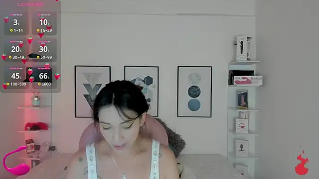 Snapshot of cristal__hot_1 chatting on 01-18-25, 04:04 cristal hot 1 online show from 01-18-25, 04:04