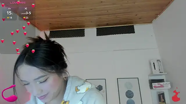 Snapshot of cristal__hot_1 chatting on 01-19-25, 10:06 cristal hot 1 online show from 01-19-25, 10:06