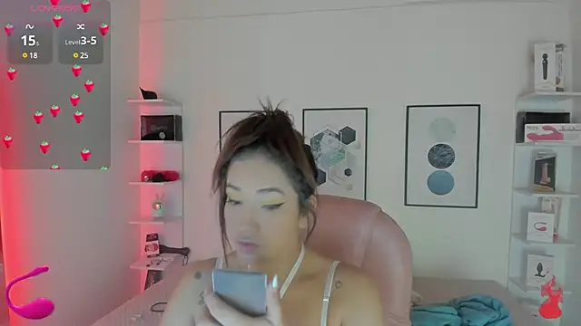 Snapshot of cristal__hot_1 chatting on 01-28-25, 04:08 cristal hot 1 online show from 01-28-25, 04:08