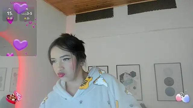 Snapshot of cristal__hot_1 chatting on 02-02-25, 10:13 cristal hot 1 online show from 02-02-25, 10:13