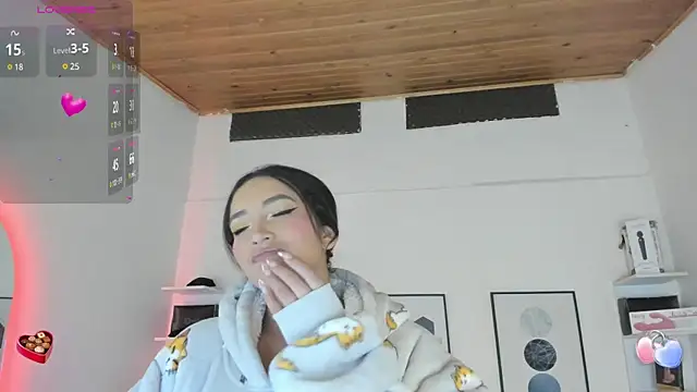 Snapshot of cristal__hot_1 chatting on 02-10-25, 07:15 cristal hot 1 online show from 02-10-25, 07:15