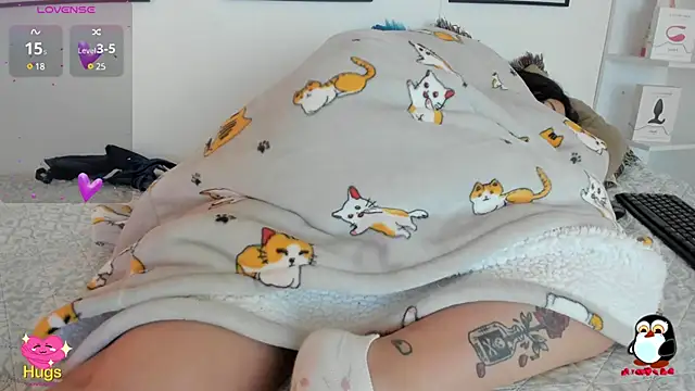 Snapshot of cristal__hot_1 chatting on 02-21-25, 10:17 cristal hot 1 online show from 02-21-25, 10:17