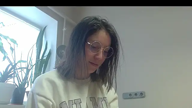 Sophi Cute online show from 02-26-25, 01:41