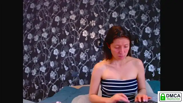 Snapshot of Sophi_Cute chatting on 06-27-26, 11:15 Sophi Cute online show from 06-27-26, 11:15