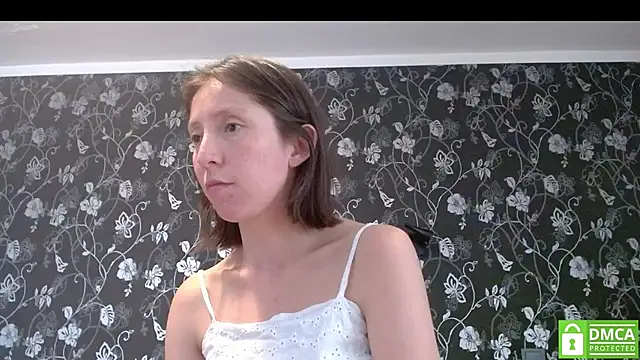 Snapshot of Sophi_Cute chatting on 07-20-26, 12:07 Sophi Cute online show from 07-20-26, 12:07