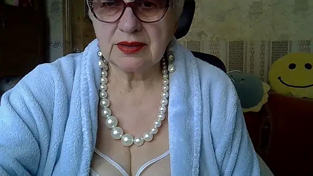 SweetCherry27 online show from 04-11-26, 09:35