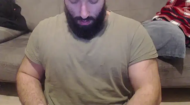 hugemachohandsome online show from 01-04-25, 04:32