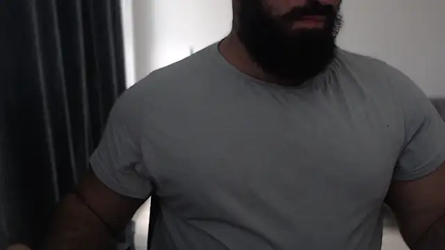 hugemachohandsome online show from 10-23-25, 08:35