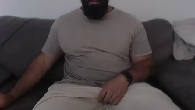 hugemachohandsome online show from 06-25-26, 04:34