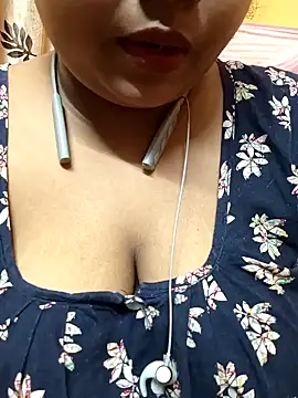 Sophiaboudi online show from 02-02-25, 05:48