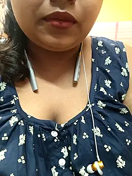 Sophiaboudi online show from 02-26-25, 05:28