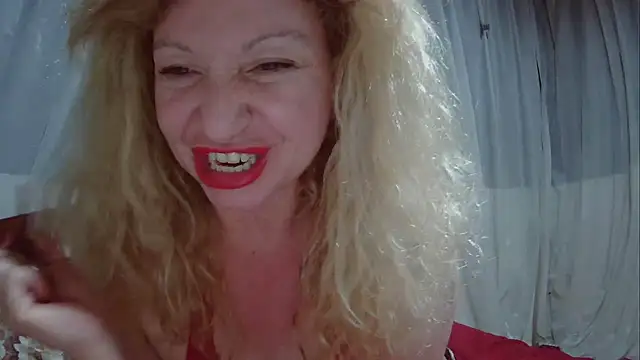 Snapshot of Kattymary chatting on 01-31-25, 11:45 Kattymary online show from 01-31-25, 11:45