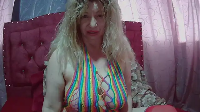 Snapshot of Kattymary chatting on 03-04-25, 07:11 Kattymary online show from 03-04-25, 07:11
