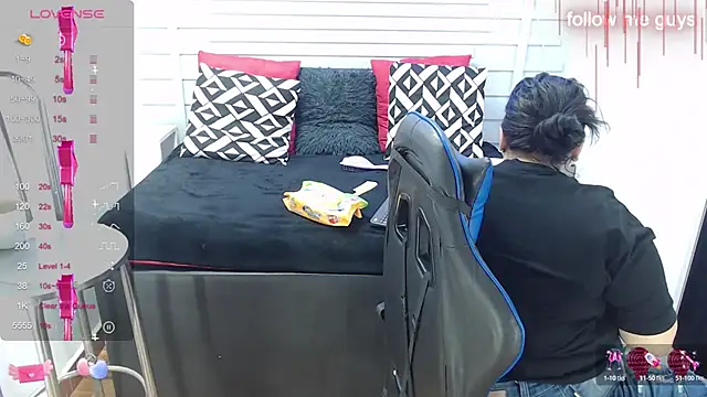 evelin zaens online show from 02-01-25, 03:52