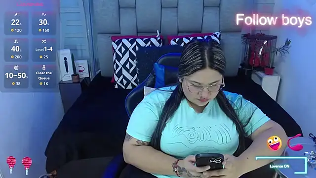 Snapshot of evelin_zaens chatting on 11-07-25, 04:12 evelin zaens online show from 11-07-25, 04:12