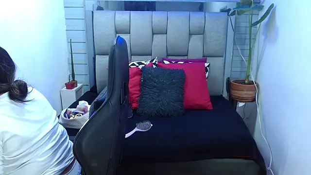 evelin zaens online show from 08-04-26, 04:59
