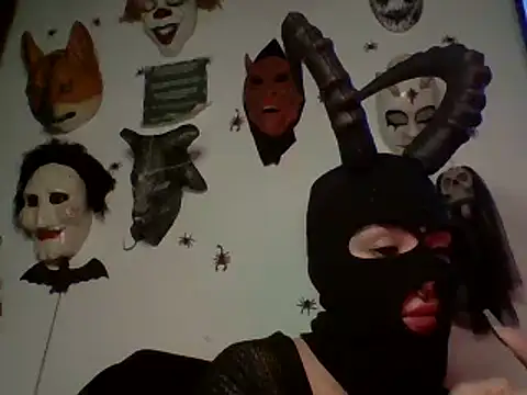 Snapshot of FeticheMacabre chatting on 12-07-24, 12:30 FeticheMacabre online show from 12-07-24, 12:30