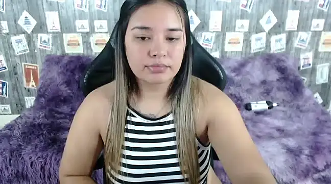 SaraCrow online show from 12-22-24, 07:33