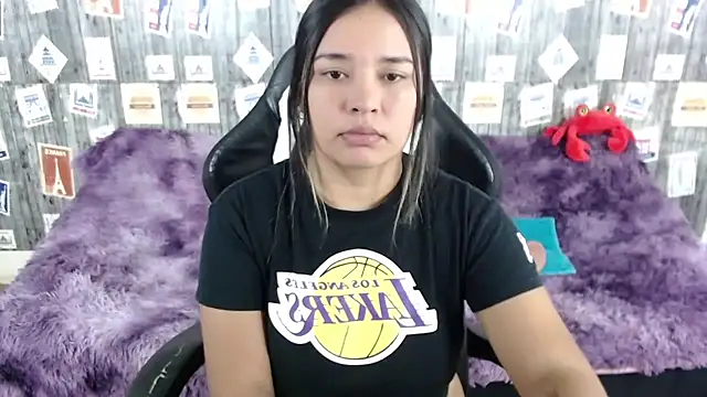 SaraCrow online show from 01-25-25, 05:07