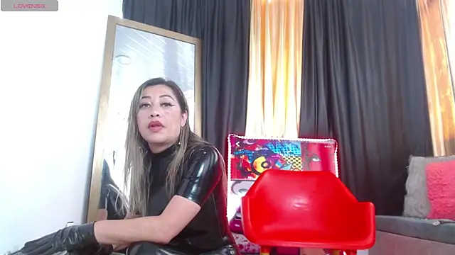 LatexDevil Blondie online show from 12-09-24, 08:01