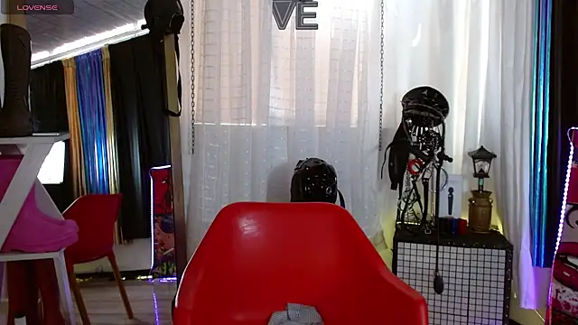 LatexDevil Blondie online show from 01-13-25, 04:19