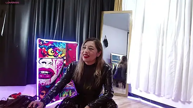 LatexDevil Blondie online show from 01-17-25, 08:33