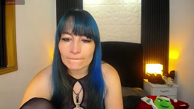 alicia moom online show from 12-14-24, 03:36