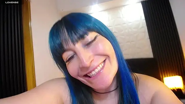 alicia moom online show from 12-16-24, 05:43