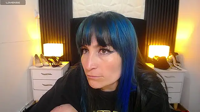 alicia moom online show from 12-19-24, 11:39