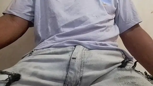 Snapshot of royblackbigpvt chatting on 03-02-26, 09:32 royblackbigpvt online show from 03-02-26, 09:32