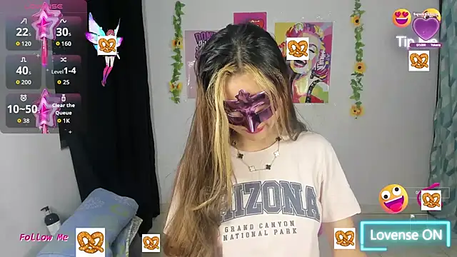 Alice bloom  online show from 10-11-25, 04:33