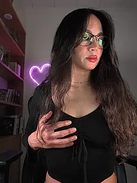 Naughty-Jessie online show from 05-04-26, 08:05