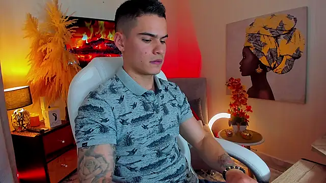 Matias Murrier online show from 12-23-24, 02:50