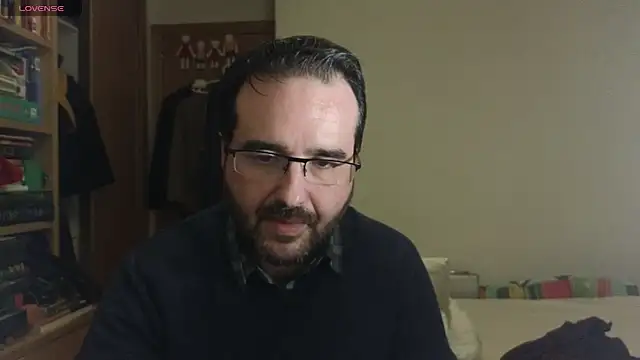 Snapshot of curiosillo83 chatting on 01-17-25, 05:51 curiosillo83 online show from 01-17-25, 05:51