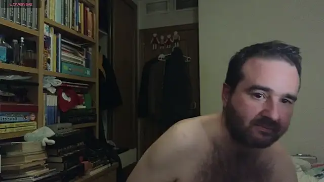 Snapshot of curiosillo83 chatting on 01-18-25, 12:02 curiosillo83 online show from 01-18-25, 12:02