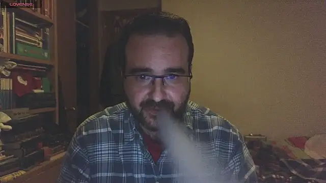 Snapshot of curiosillo83 chatting on 01-23-25, 03:01 curiosillo83 online show from 01-23-25, 03:01