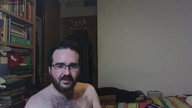 Snapshot of curiosillo83 chatting on 01-28-25, 01:08 curiosillo83 online show from 01-28-25, 01:08
