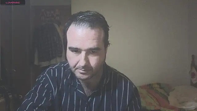 Snapshot of curiosillo83 chatting on 02-02-25, 06:10 curiosillo83 online show from 02-02-25, 06:10