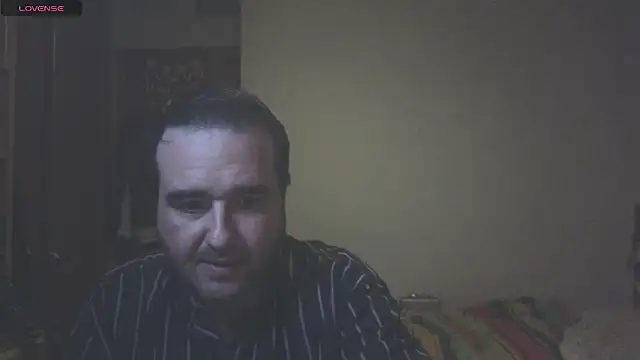 Snapshot of curiosillo83 chatting on 02-03-25, 01:30 curiosillo83 online show from 02-03-25, 01:30