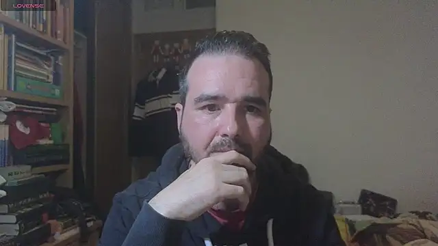 Snapshot of curiosillo83 chatting on 02-14-25, 10:25 curiosillo83 online show from 02-14-25, 10:25