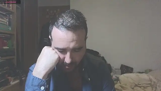 Snapshot of curiosillo83 chatting on 02-17-25, 07:53 curiosillo83 online show from 02-17-25, 07:53
