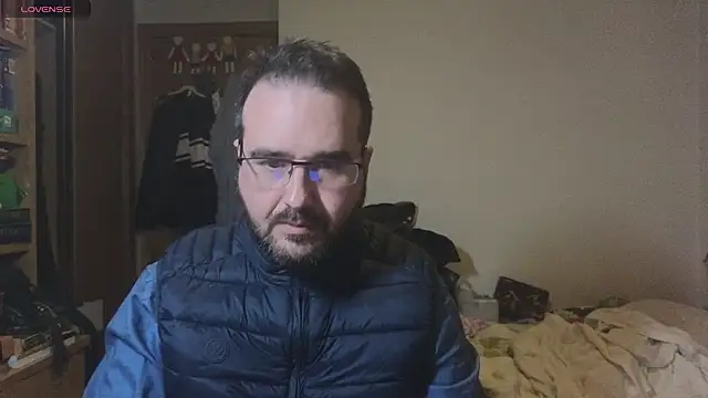 Snapshot of curiosillo83 chatting on 02-20-25, 06:35 curiosillo83 online show from 02-20-25, 06:35
